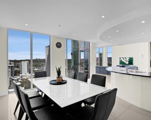 Aqua Vista Maroochydore Penthouse Dining Kitchen